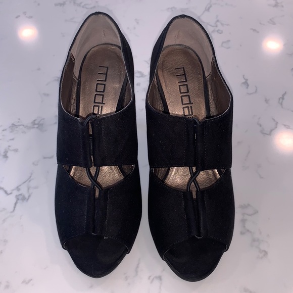 Black Heels EUC
